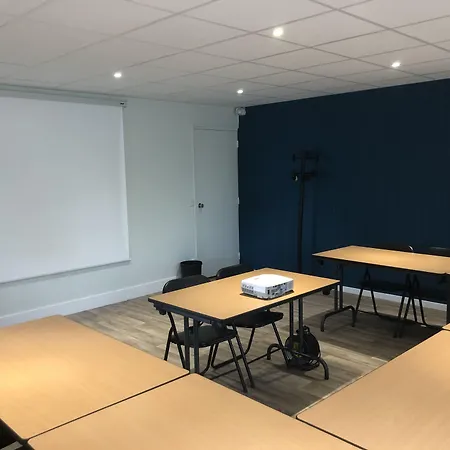 Hotel Inn Design & Restaurant Nantes מלון