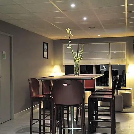 Design & Restaurant Nantes מלון סנט-לוס-סור-לואר