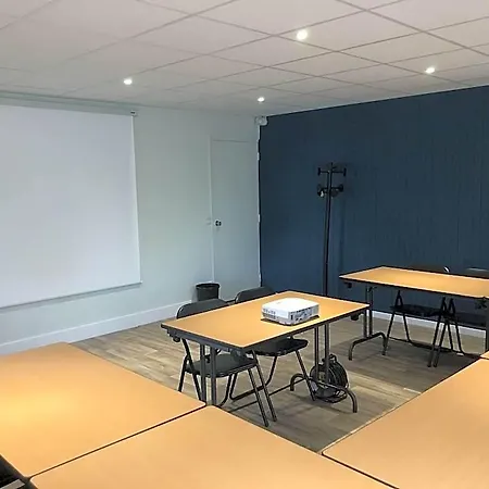 Design & Restaurant Nantes ホテル サント・リュス・シュル・ロワール